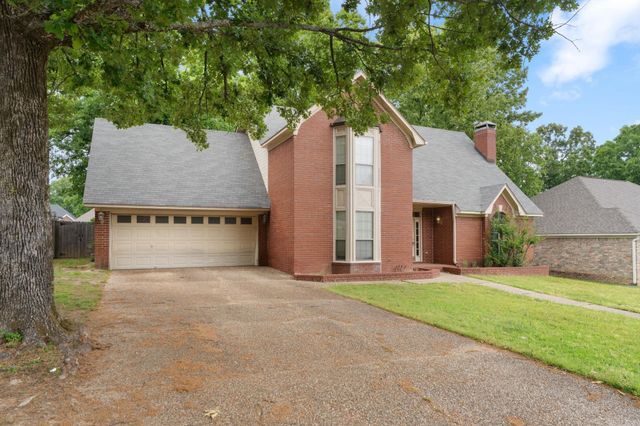 16 Blue Mountain Drive, Maumelle, AR 72113