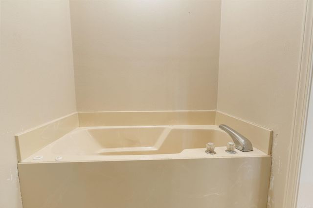 16 Blue Mountain Drive, Maumelle, AR 72113