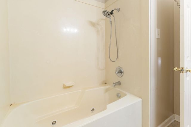 16 Blue Mountain Drive, Maumelle, AR 72113