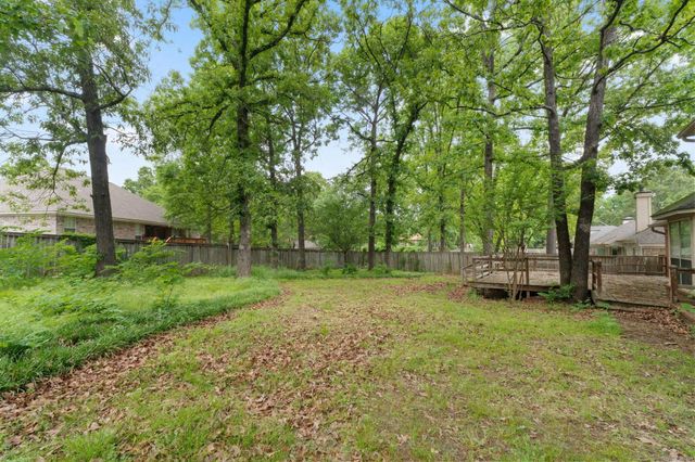 16 Blue Mountain Drive, Maumelle, AR 72113