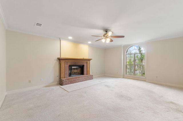 16 Blue Mountain Drive, Maumelle, AR 72113