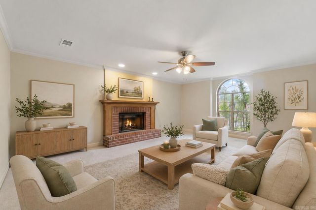 16 Blue Mountain Drive, Maumelle, AR 72113