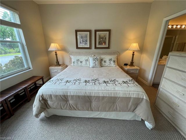 519 Roma CT 2103, Naples, FL 34110