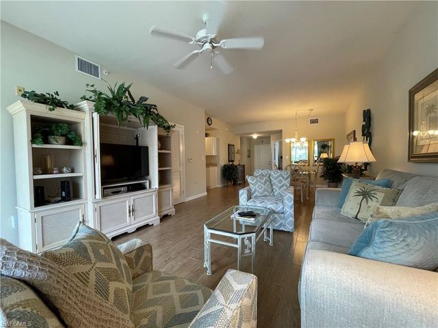 519 Roma CT 2103, Naples, FL 34110