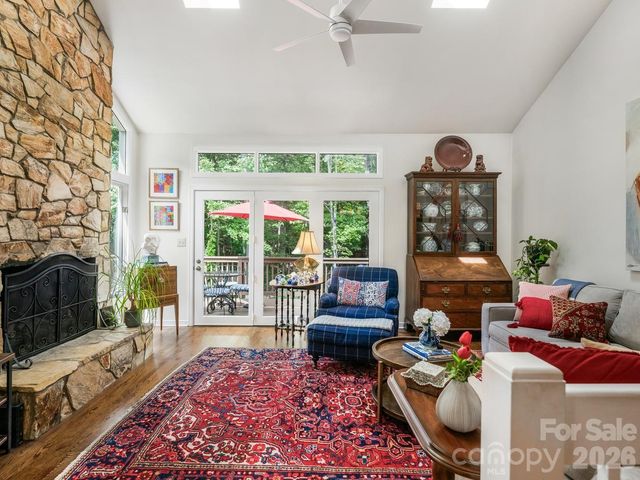 6504 Racquet Wood Court, Charlotte, NC 28226
