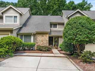6504 Racquet Wood Court, Charlotte, NC 28226