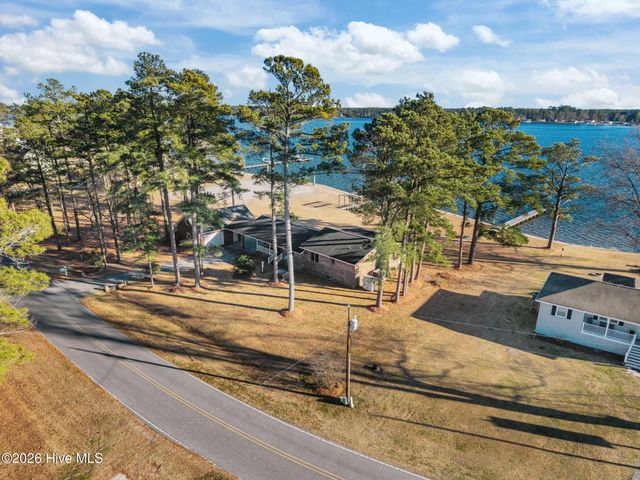 651 Smith Shore Road, Belhaven, NC 27810