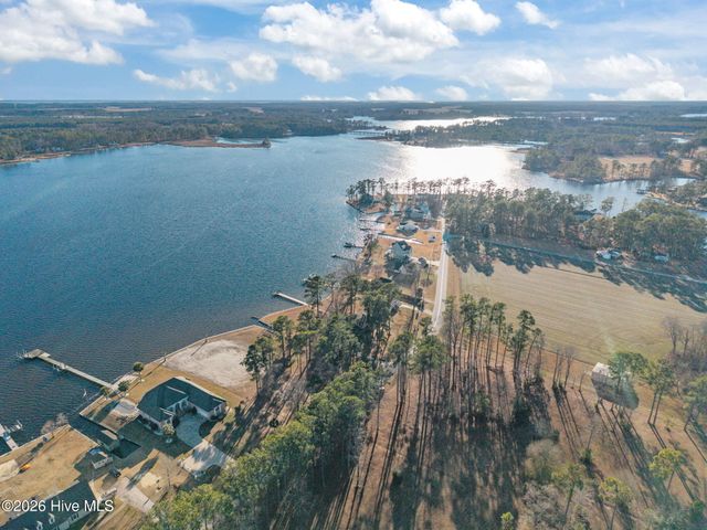 651 Smith Shore Road, Belhaven, NC 27810