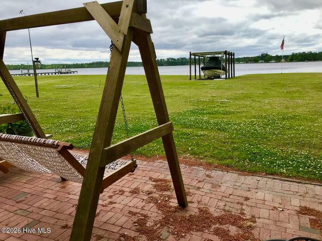 651 Smith Shore Road, Belhaven, NC 27810