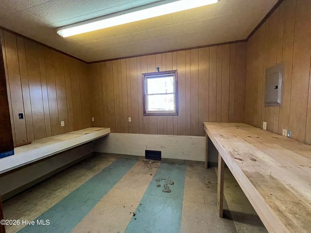 651 Smith Shore Road, Belhaven, NC 27810