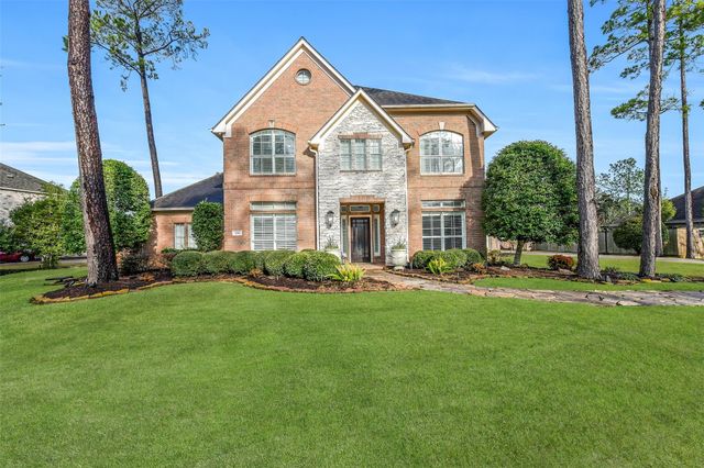 1011 Oak Park Lane, Friendswood, TX 77546