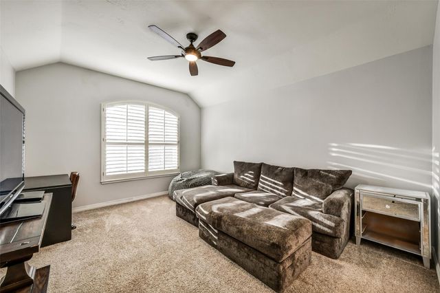 1011 Oak Park Lane, Friendswood, TX 77546