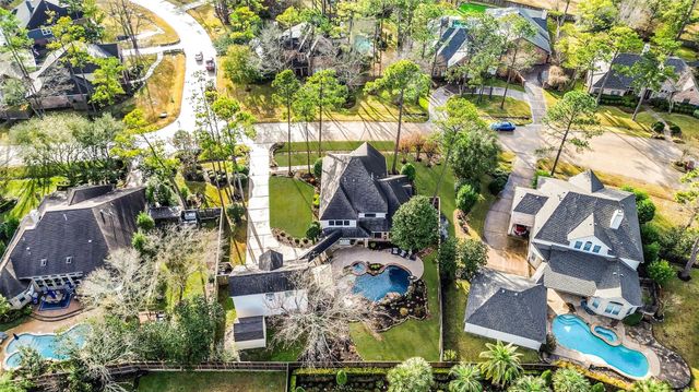 1011 Oak Park Lane, Friendswood, TX 77546