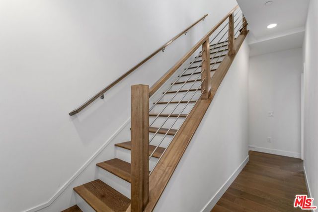 1912 W Liberty Street, Los Angeles, CA 90026