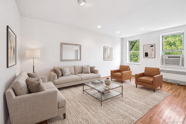 247 Parkview Avenue 3P, Bronxville, NY 10708