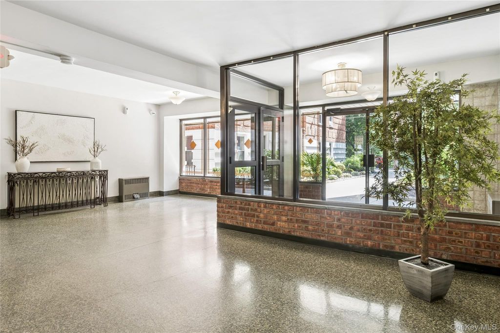247 Parkview Avenue 3P, Bronxville, NY 10708 — photo 2