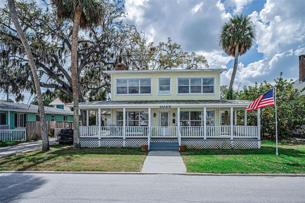 Image 12 of property listing at 5038 SUNSET BOULEVARD, Port Richey, FL 34668