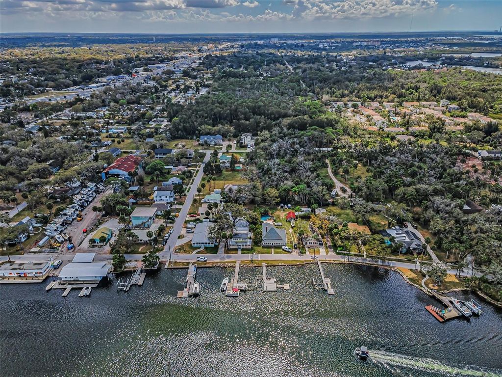 Image 18 of property listing at 5038 SUNSET BOULEVARD, Port Richey, FL 34668