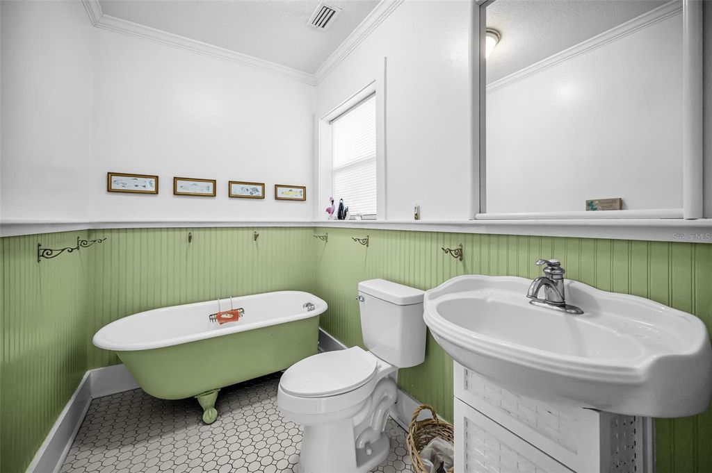 Image 50 of property listing at 5038 SUNSET BOULEVARD, Port Richey, FL 34668