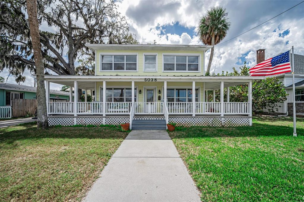 Image 6 of property listing at 5038 SUNSET BOULEVARD, Port Richey, FL 34668