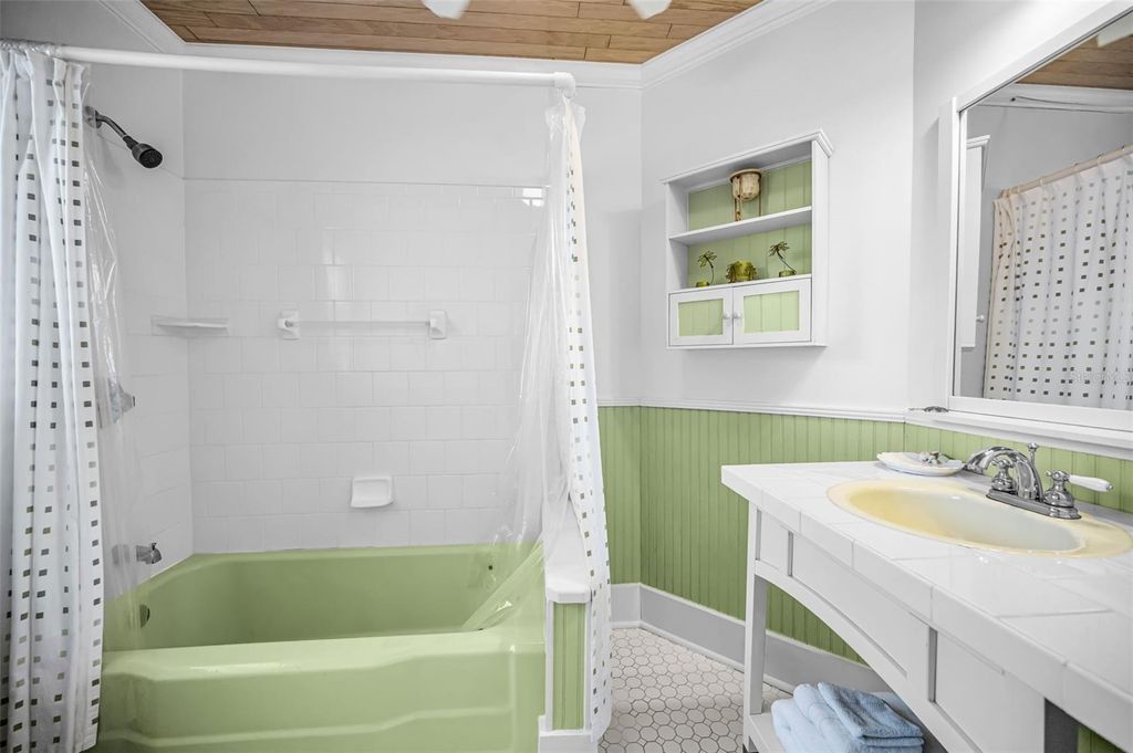 Image 52 of property listing at 5038 SUNSET BOULEVARD, Port Richey, FL 34668