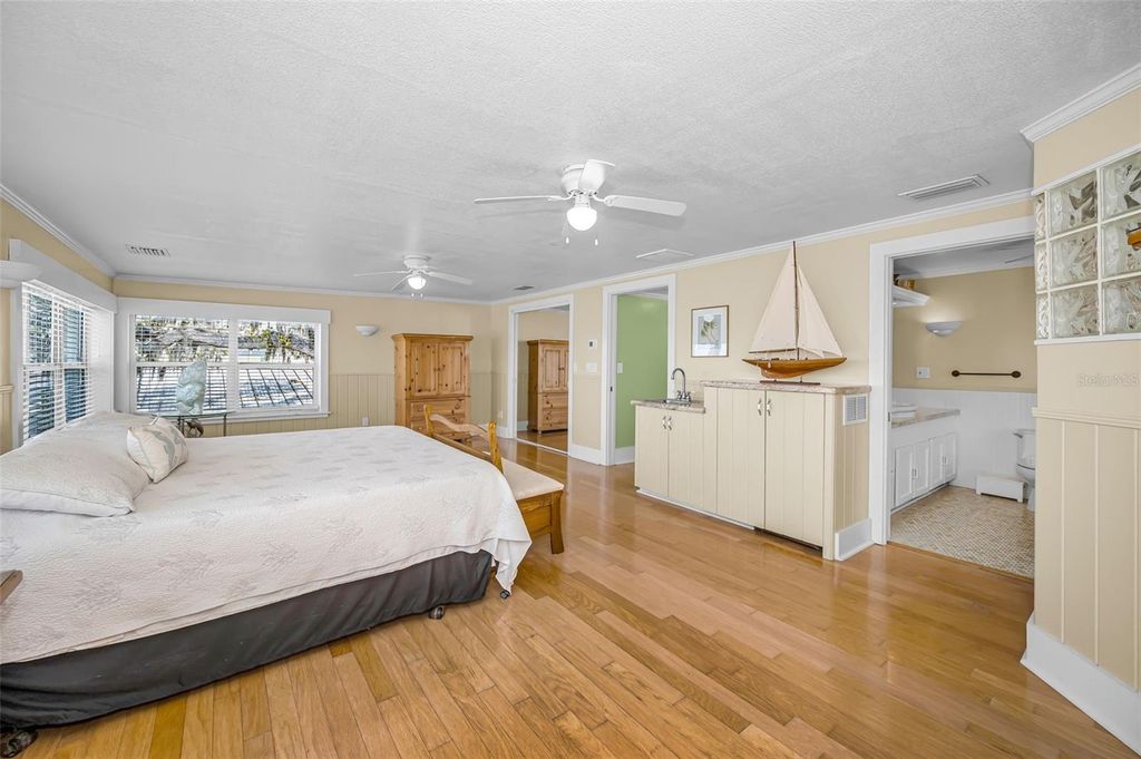 Image 62 of property listing at 5038 SUNSET BOULEVARD, Port Richey, FL 34668