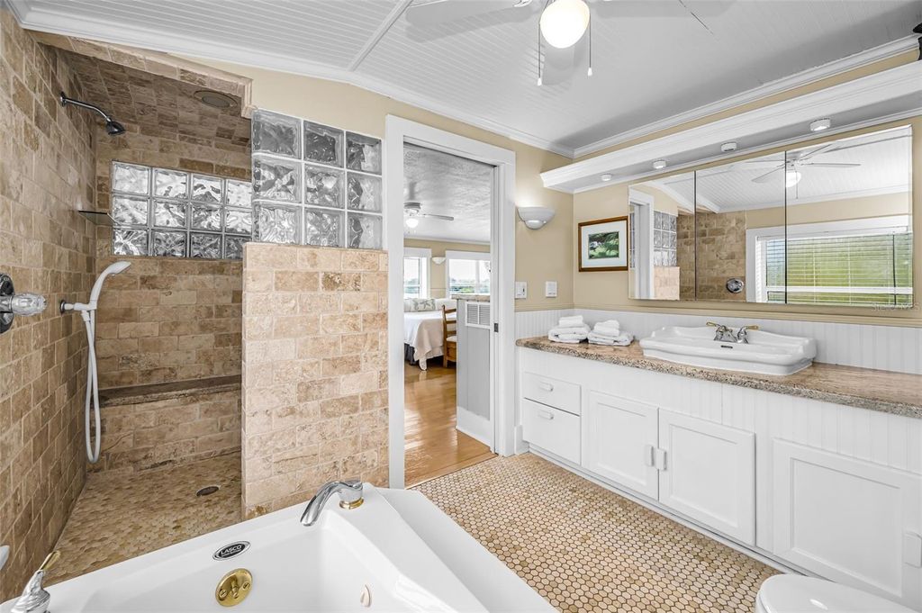 Image 68 of property listing at 5038 SUNSET BOULEVARD, Port Richey, FL 34668