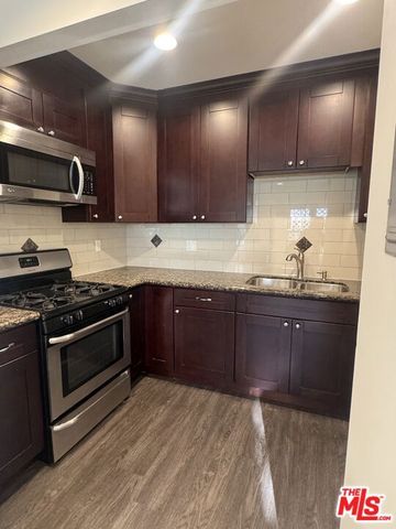 133 S Crescent Drive 5, Beverly Hills, CA 90212