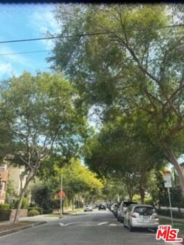 133 S Crescent Drive 5, Beverly Hills, CA 90212