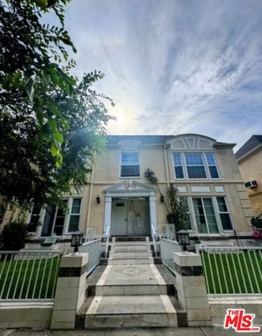 133 S Crescent Drive 5, Beverly Hills, CA 90212