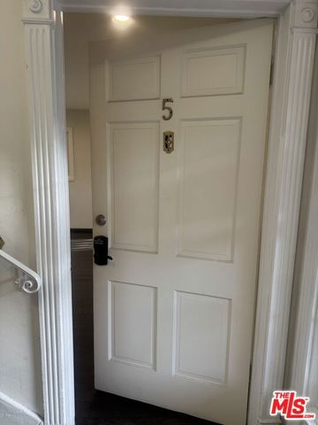 133 S Crescent Drive 5, Beverly Hills, CA 90212