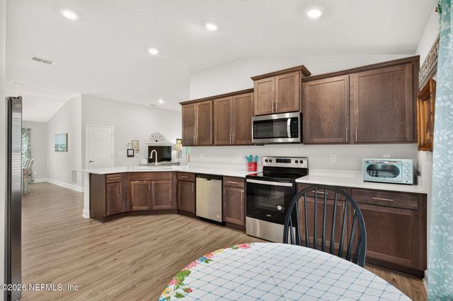 3145 LAUREL SPRINGS Drive, Green Cove Springs, FL 32043
