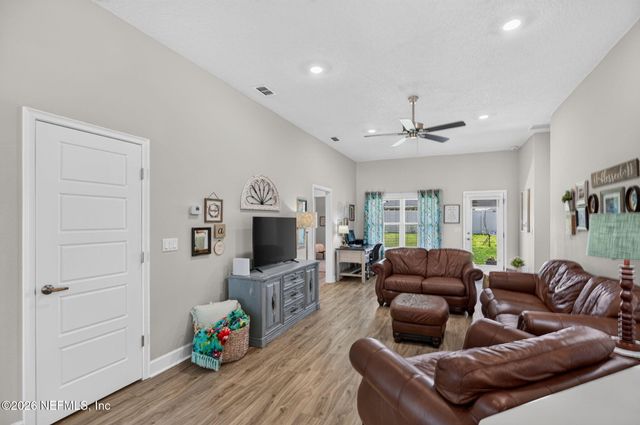 3145 LAUREL SPRINGS Drive, Green Cove Springs, FL 32043