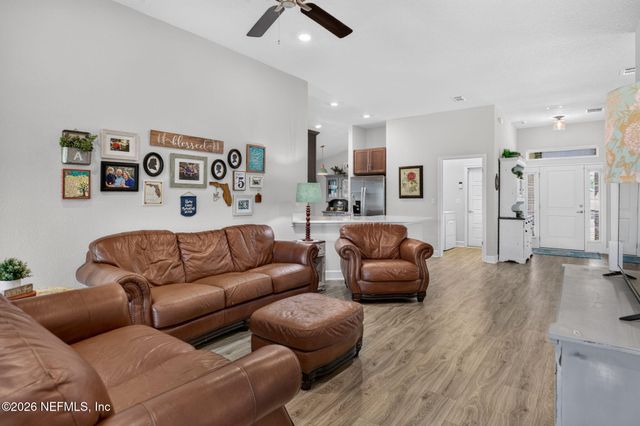 3145 LAUREL SPRINGS Drive, Green Cove Springs, FL 32043