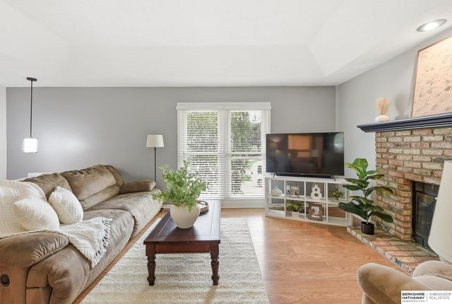 2410 Yorktown Place, Bellevue, NE 68123