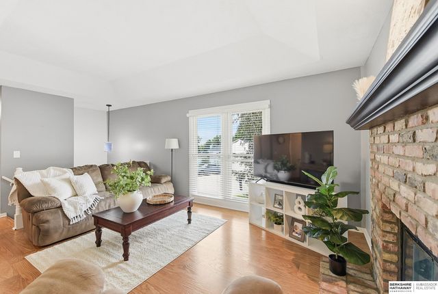 2410 Yorktown Place, Bellevue, NE 68123