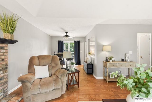 2410 Yorktown Place, Bellevue, NE 68123