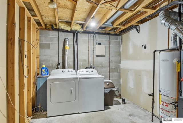 2410 Yorktown Place, Bellevue, NE 68123