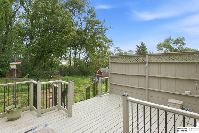 2410 Yorktown Place, Bellevue, NE 68123