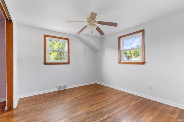 636 N State Street, Mishawaka, IN 46544