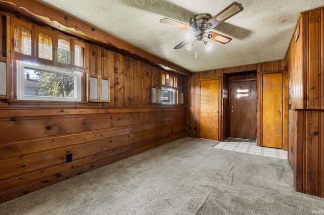636 N State Street, Mishawaka, IN 46544