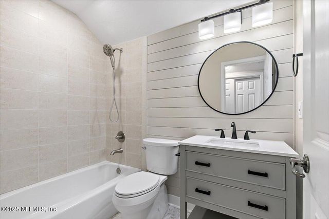 275 CLEARWATER Drive, Ponte Vedra Beach, FL 32082