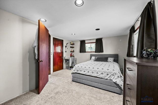 1414 W JACKSON BLVD, Spearfish, SD 57783