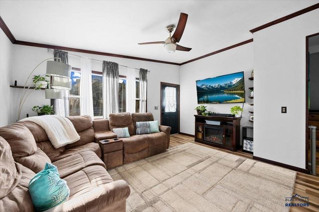 1414 W JACKSON BLVD, Spearfish, SD 57783