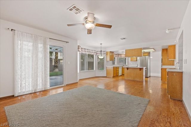 529 Ampere Lane, Las Vegas, NV 89145