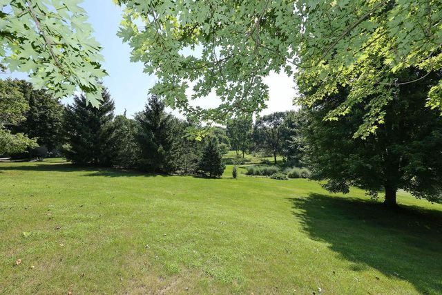 S14W31855 High Meadow LANE, Delafield, WI 53018