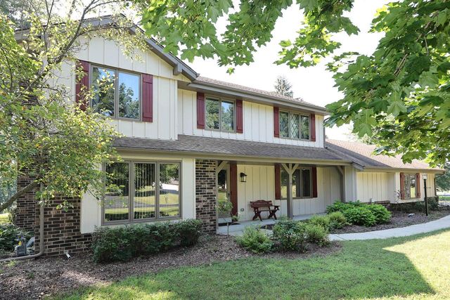 S14W31855 High Meadow LANE, Delafield, WI 53018