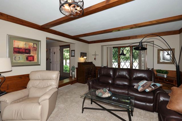 S14W31855 High Meadow LANE, Delafield, WI 53018