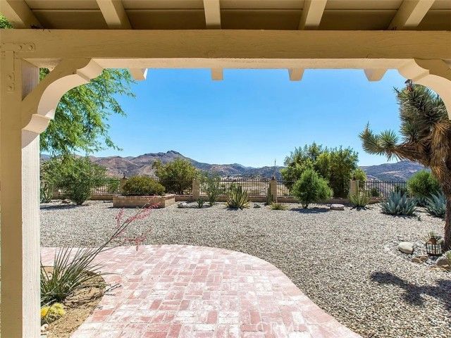 13602 Sego, Agua Dulce, CA 91390
