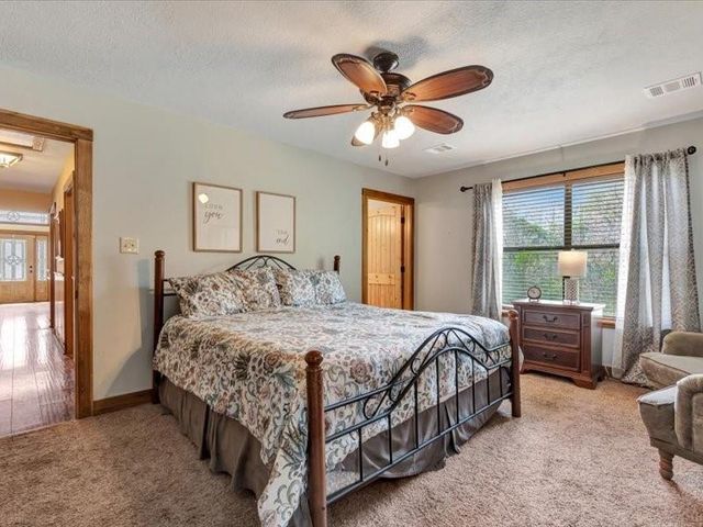 115 Lake Crest Drive, Etoile, TX 75944